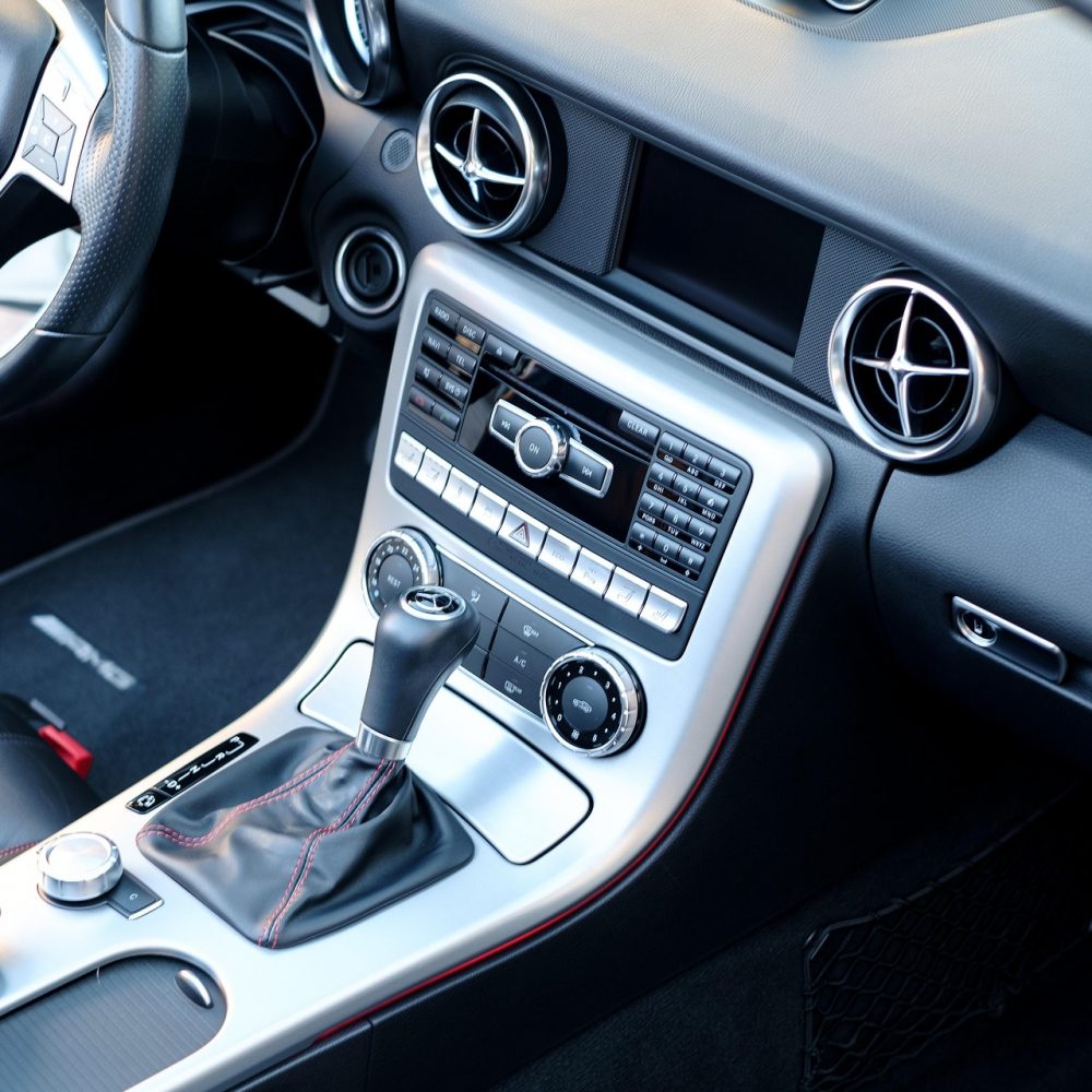 car-2176958_1920
