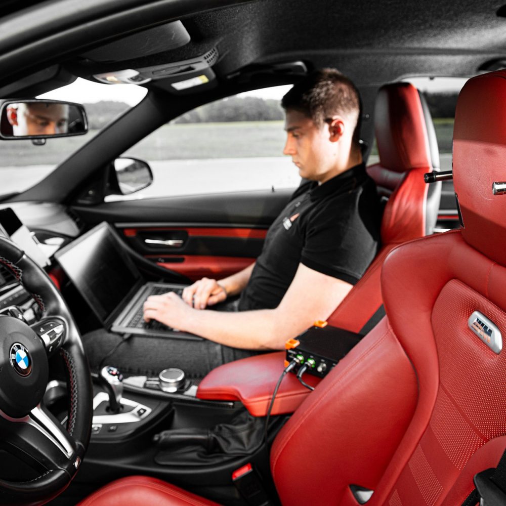 car-7232126_1920